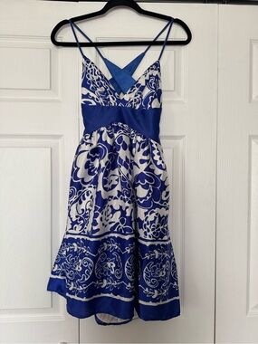Jessica McClintock Royal Blue and White Dress Label Detail